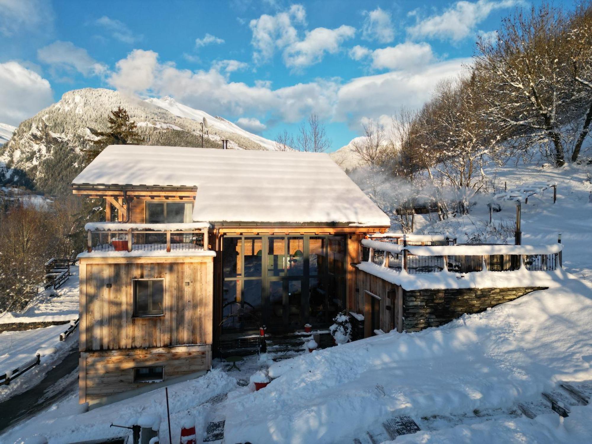 La Grange Des Eulets Hotell Bourg-Saint-Maurice Exteriör bild